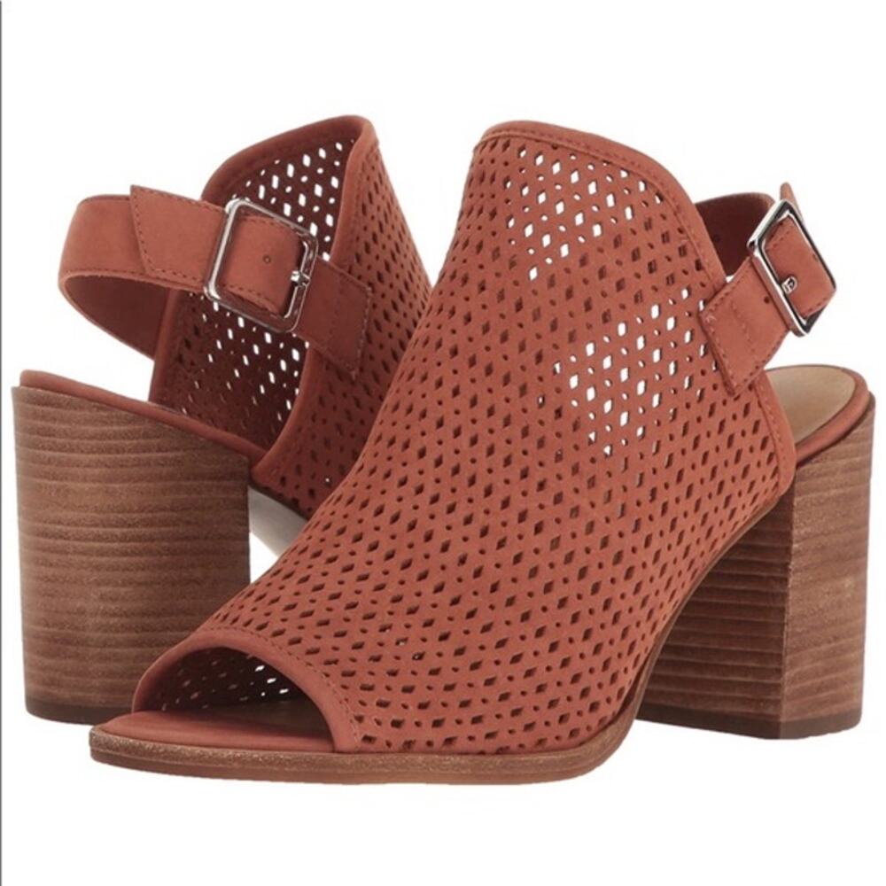 Steve Madden Neptune Brown Leather Heels Size 10 Cognac Nubuck Bootie Sandal